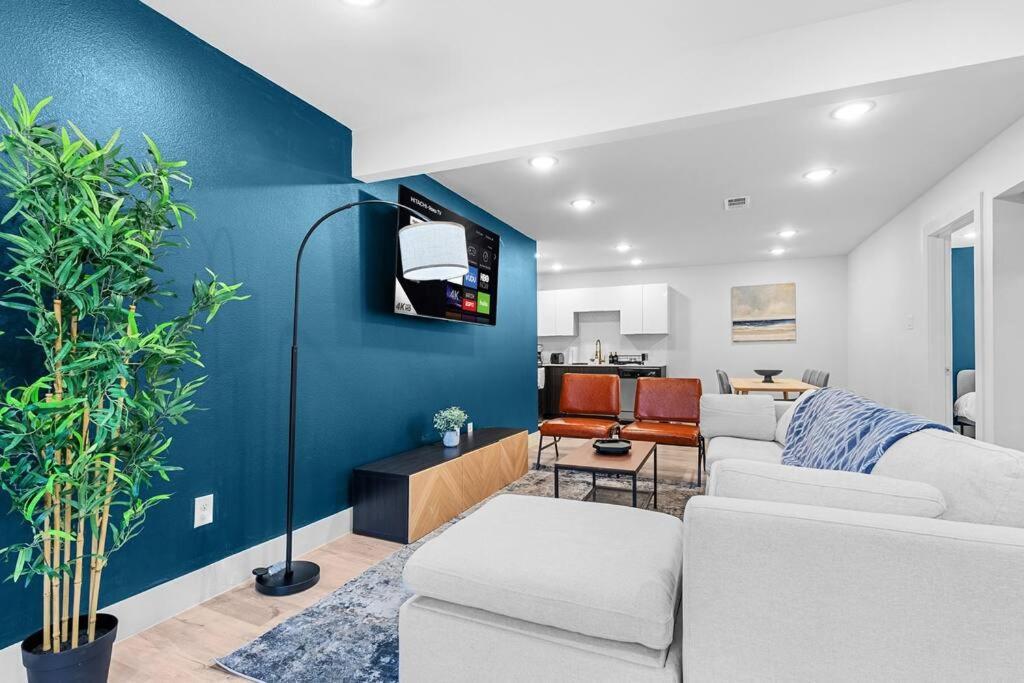 Stylish 2 Bed 1 Mile To Downtown Free Parking Villa Далас Екстериор снимка